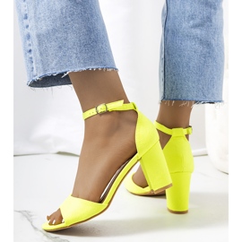 Neon yellow sandals on the Polet post 1
