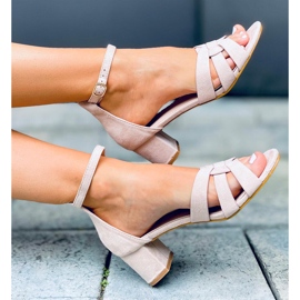 Avium Beige heeled sandals 2