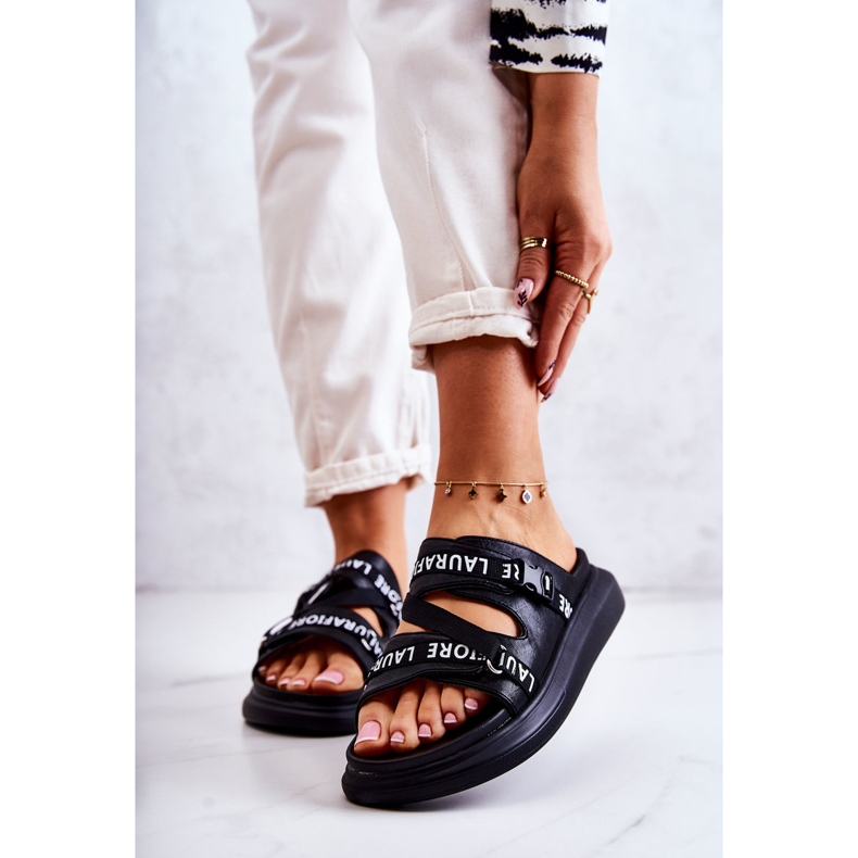 Women's Fashionable Leather Slippers La.Fi Black Menifis white 1