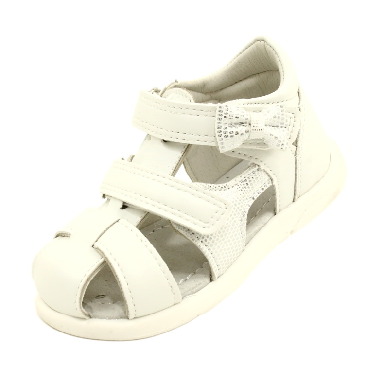 American Club Girls' sandals with the Arman Club XD63/22 white bow 3
