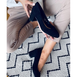 Pumps low heels Phoebe Black 2