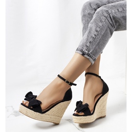 Black espadrilles on the Terrace wedge 1