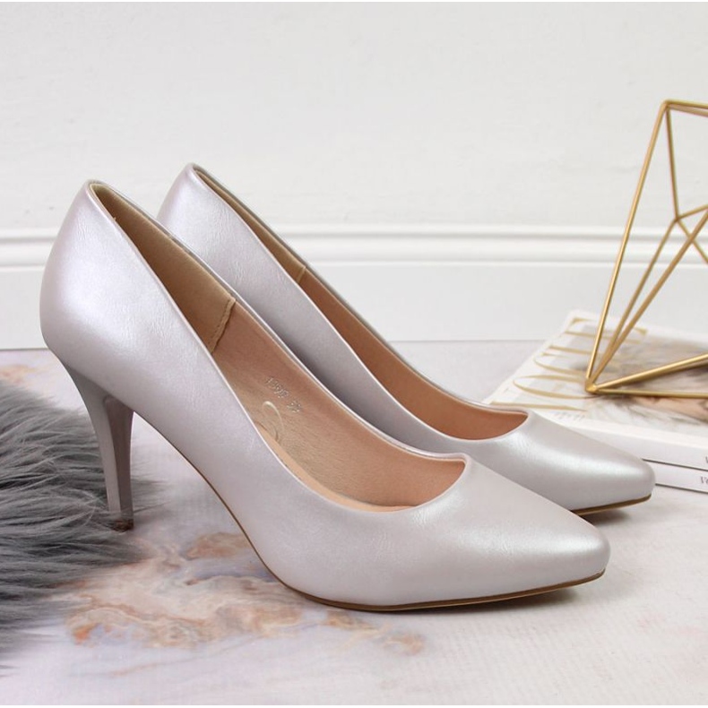 Pumps on the Sergio Leone W SK150N silver pin 2