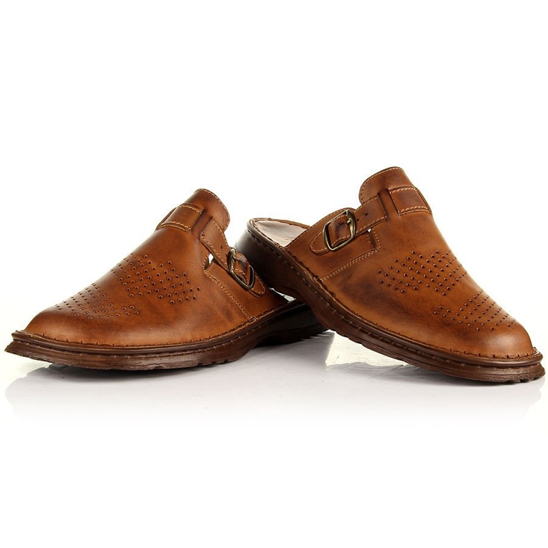 Łukbut Comfortable brown leather men's slippers Lukbut 1