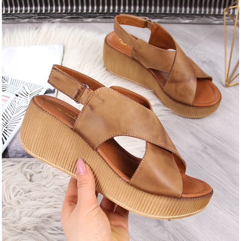 Women's leather sandals on a brown wedge Dolce Pietro 2