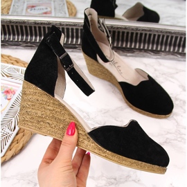 Leather women's sandals on a black wedge Filippo 2