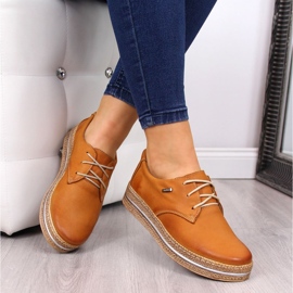 Leather women's shoes on the platform light brown Helios 380 1