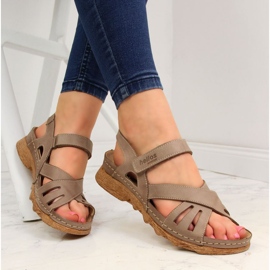 Women's leather sandals with Velcro beige Helios 256 1