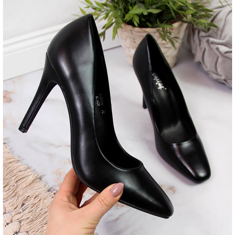 Pumps on a high heel black Seastar 2