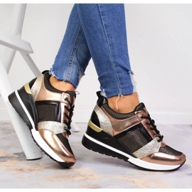 Women's black and gold wedge shoes Vinceza golden 1