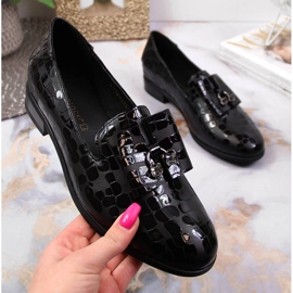Slip-on lacquered black Potocki shoes 2
