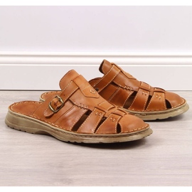 Comfortable brown leather men's slippers Łukbut 962 1