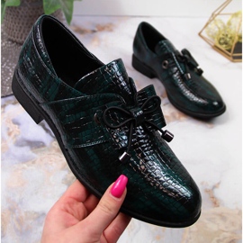 Green Jezzi lacquered women's shoes with a bow 1
