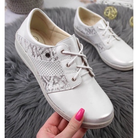 Comfortable women's leather shoes, silver Helios 399 1 Comfortable women's leather shoes, silver Helios 399 1