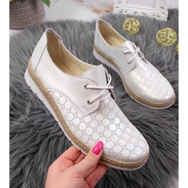 Comfortable women's leather shoes, silver Helios 401 2