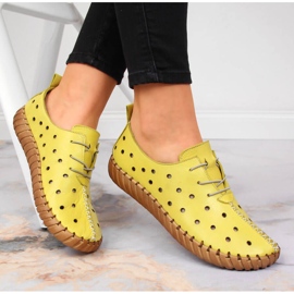 Comfortable yellow leather shoes Artiker 1