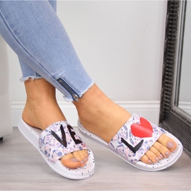 Women's white rubber beach slippers Big Star 1