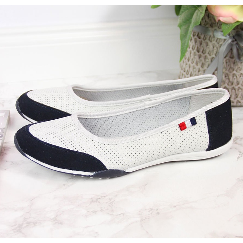 Women's openwork white and navy blue Filippo ballerinas 1