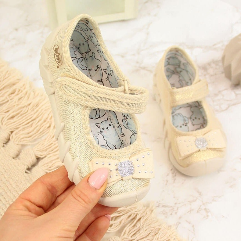 Girls' ballerinas slippers with velcro beige with a Befado bow 1