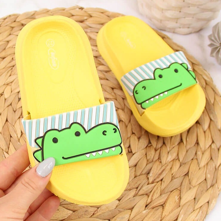 Yellow Befado foam children's foam slippers with an alligator 1