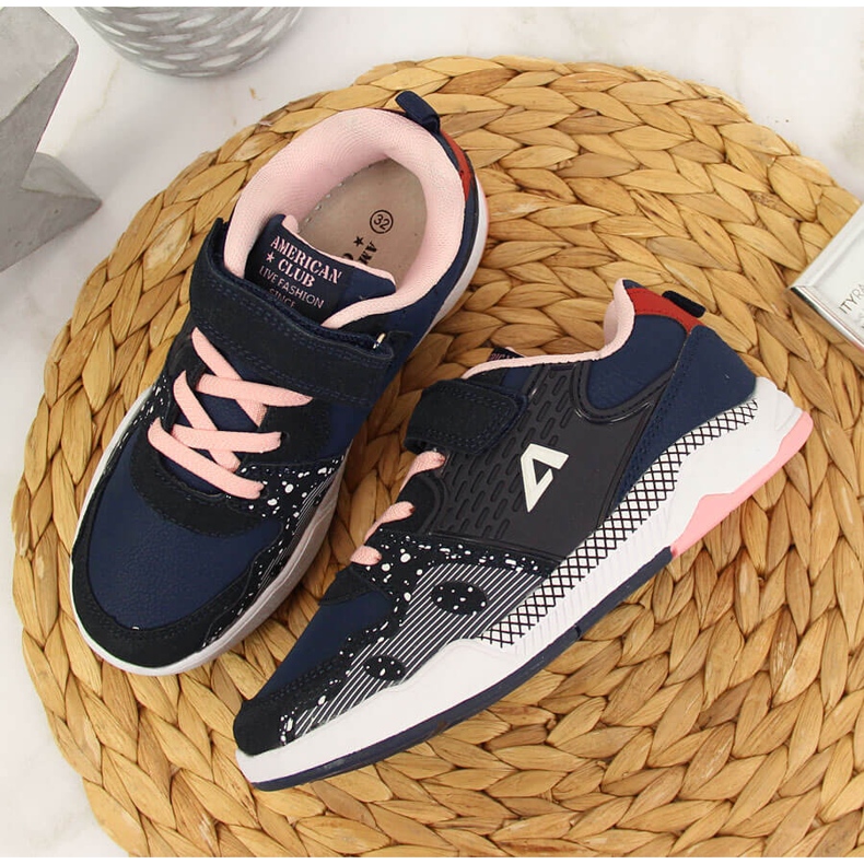 Girls' sports shoes with Velcro navy blue American Club 2 Girls' sports shoes with Velcro navy blue American Club 2