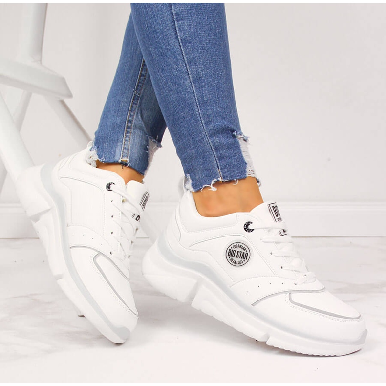 Women's sports shoes on the white platform Big Star II274314 1 Women's sports shoes on the white platform Big Star II274314 1