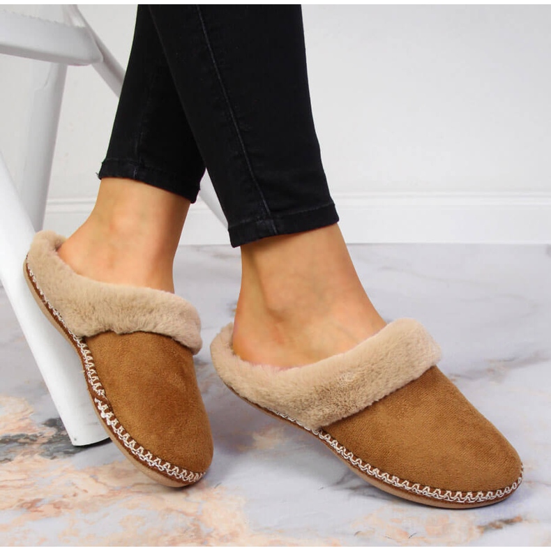 Women's home slippers with camel Cloxx fur brown 1
