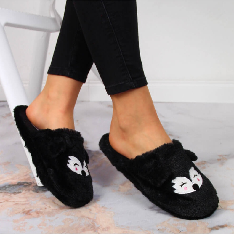 Black Cloxx fur women's slippers with ears 1