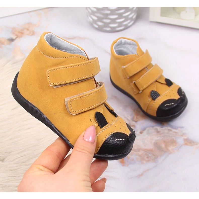 Boys' shoes with velcro camel Kornecki 6448 brown 1