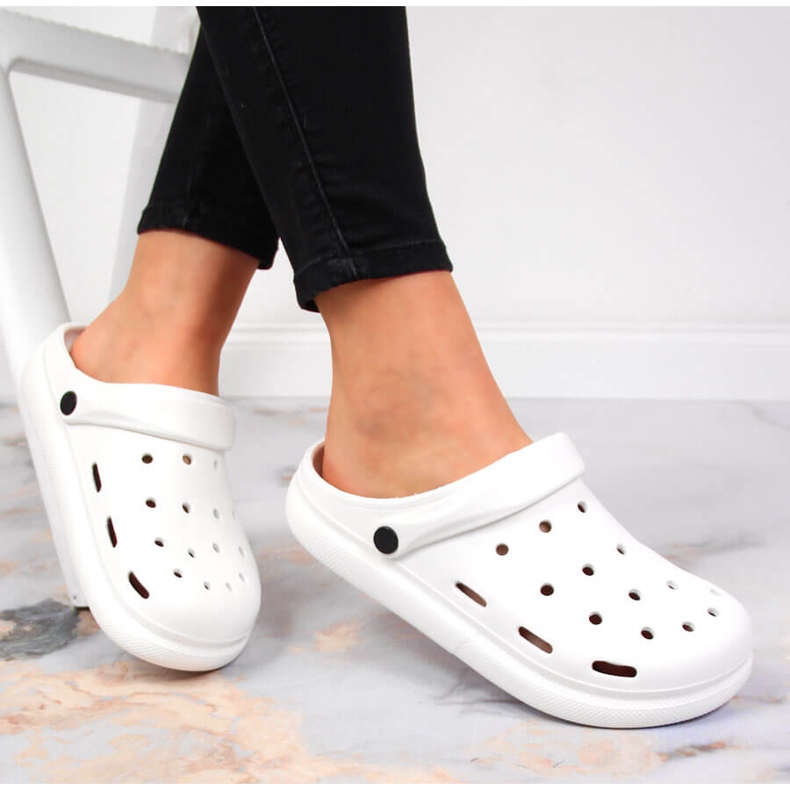 Atletico white foam flip-flops 1