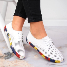 Comfortable white Artiker leather openwork shoes 2