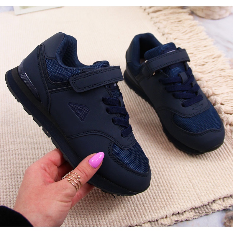 American Club navy blue velcro sports shoes for children 1 American Club navy blue velcro sports shoes for children 1