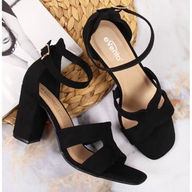 Black eVento women's sandals on the post 2