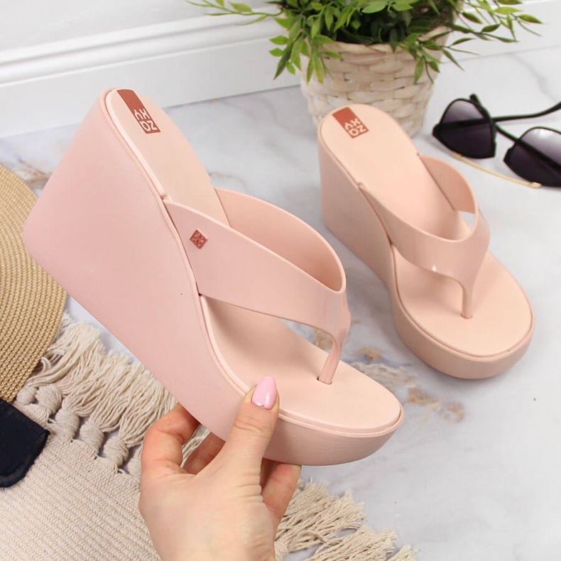 Nude Zaxy HH285294 rubber flip-flops on wedges 1