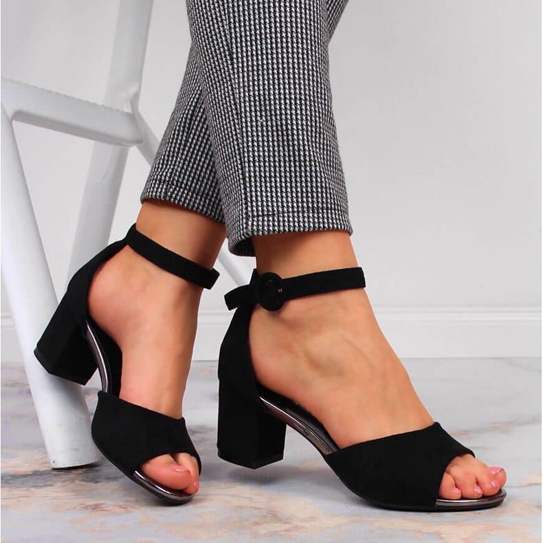 Black Vinceza women's sandals on the post 1