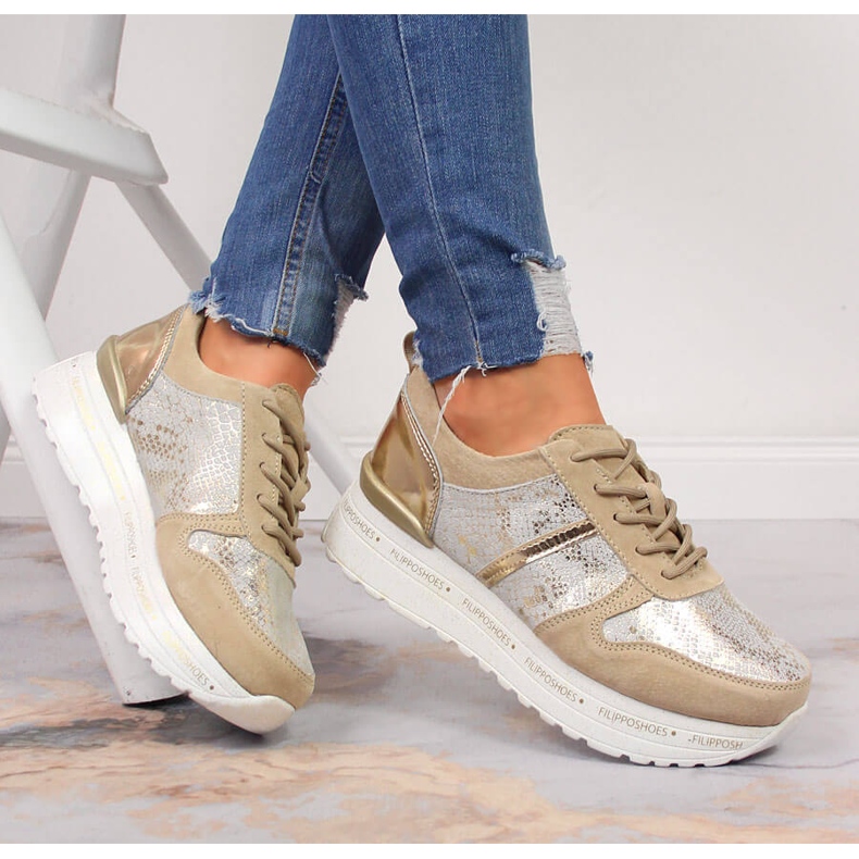 Women's leather sneakers on a beige Filippo platform 1