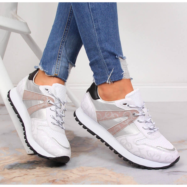 White Bugatti JJ253100 women's sports shoes 1 White Bugatti JJ253100 women's sports shoes 1