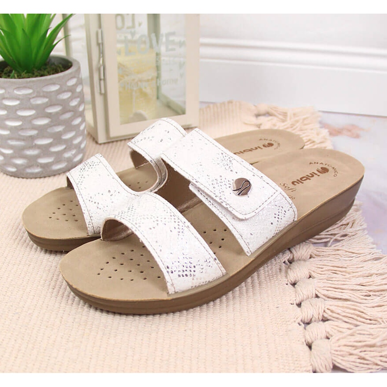 White Inblu Velcro women's slippers 2