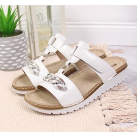 White Inblu Velcro women's slippers with a chain 2