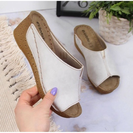Women's beige Inblu wedge slippers 1