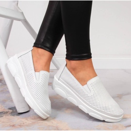 Comfortable women's leather shoes, white Jezzi 1 Comfortable women's leather shoes, white Jezzi 1