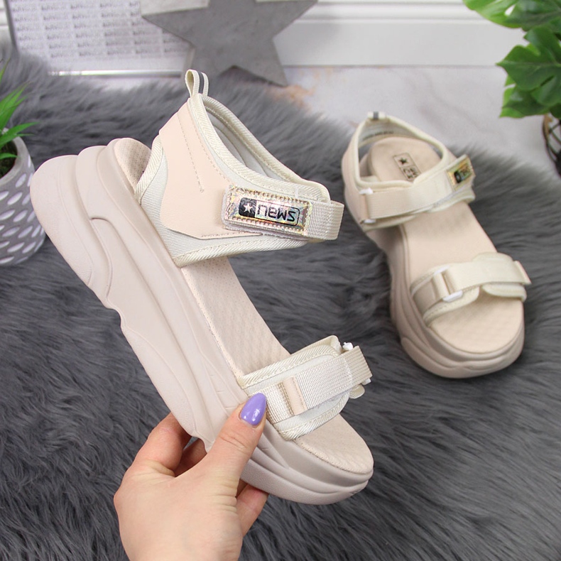Women's beige sandals on the sports platform NEWS 1 Women's beige sandals on the sports platform NEWS 1