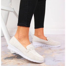 Women's leather loafers with a chain Artiker cream beige 2