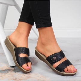 Black Inblu women's black Velcro slippers 1