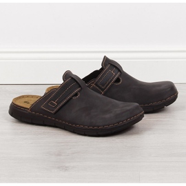 Men's black Inblu built-up slippers 1
