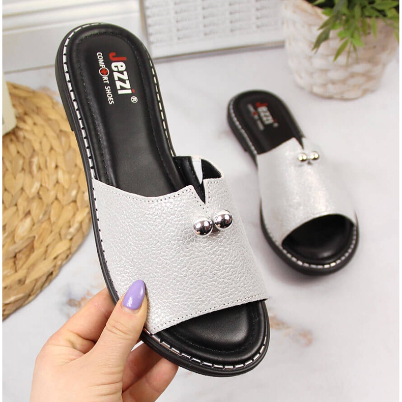Women's silver leather slippers Jezzi 1