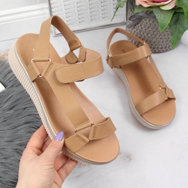 Women's sandals with velcro camel Jezzi brown 1