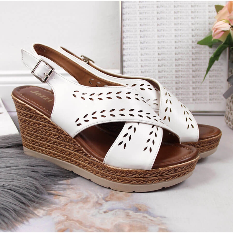 Women's white wedge sandals Jezzi 2