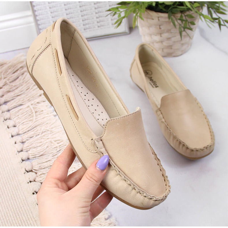 Women's leather loafers light beige Helios 398 1 Women's leather loafers light beige Helios 398 1