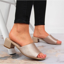 Women's slippers on a beige Sergio Leone block 2